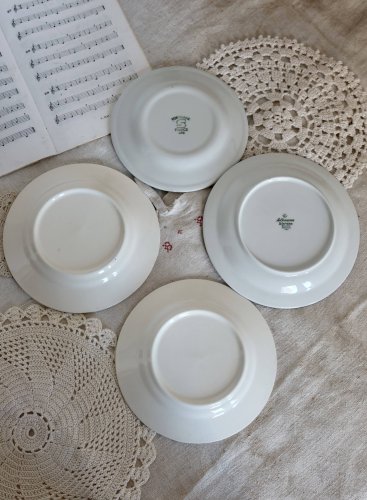 4 assiettes à dessert vintage porcelaine faience dépareillée bleue blanche