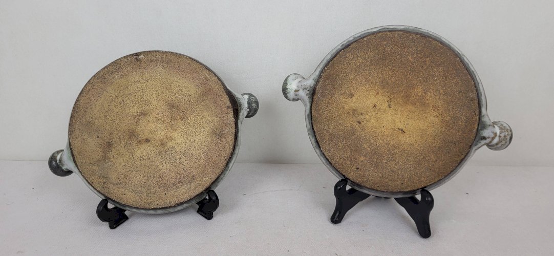 4 assiettes à escargots en grès