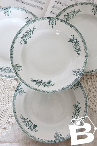 4 assiettes creuses anciennes terre de fer Saint Amand XIXème