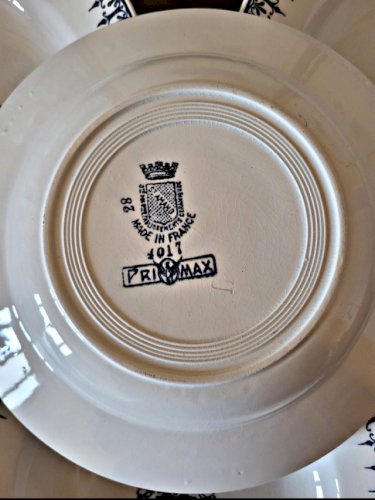 4 assiettes creuses Saint Amand, service Primax en terre de fer bleue, début 1900