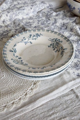4 assiettes creuses vintage terre de fer bleue