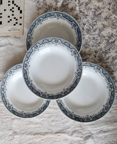 4 assiettes creuses vintage terre de fer modèle Maroc