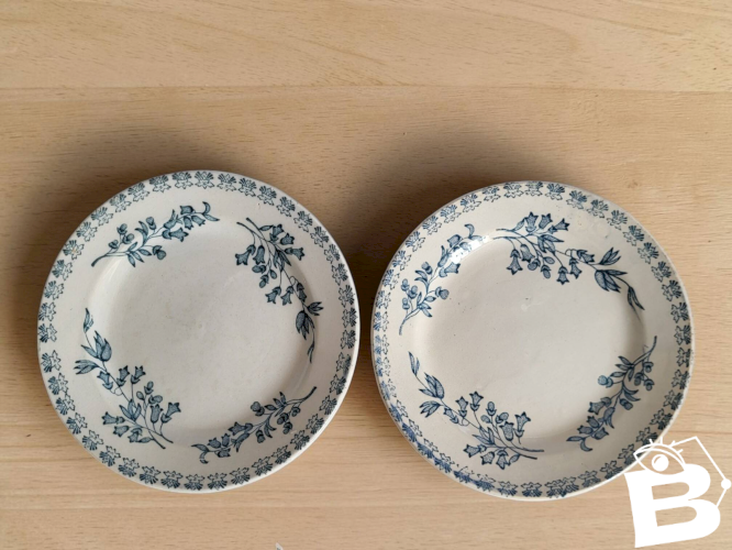 4 assiettes en faïence, Grigny — modèle  Muguet 