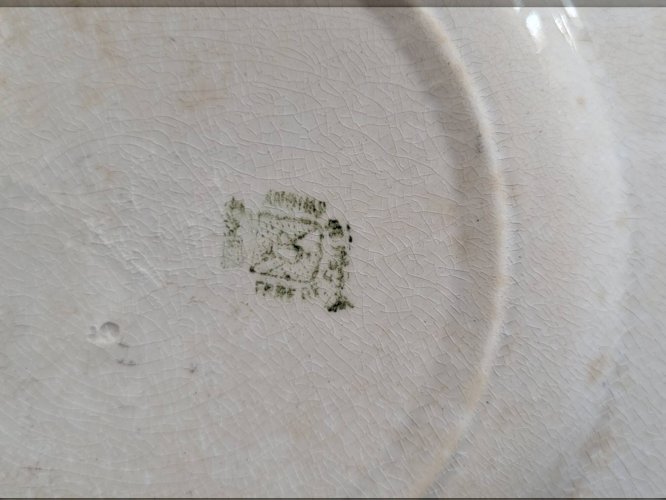 4 assiettes en faïence, Grigny — modèle  Muguet 