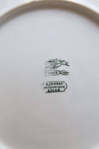 4 assiettes monogrammées anciennes en porcelaine de Limoges