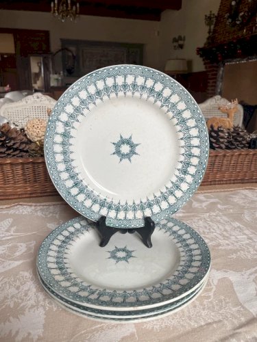 4 assiettes « Persan » Terre de Fer St-Amand