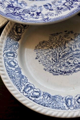 4 assiettes plates vintage dépareillées faïence bleue blanche - Lot Bristol