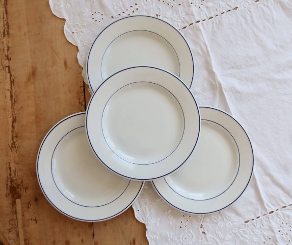 4 assiettes plates vintage porcelaine Pyroblan Sarreguemines - Liseré bleu