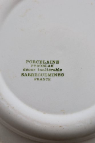 4 assiettes plates vintage Pyroblan Sarreguemines – Liseré bleu style bistr