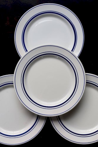 4 assiettes plates vintage style bistrot porcelaine bleue blanche