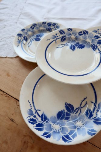 4 assiettes plates vintage terre de fer Églantine - Moulin des Loups