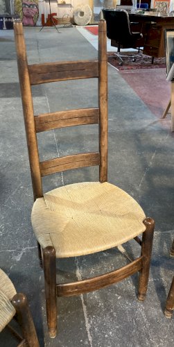 4 chaises paillées modernistes 