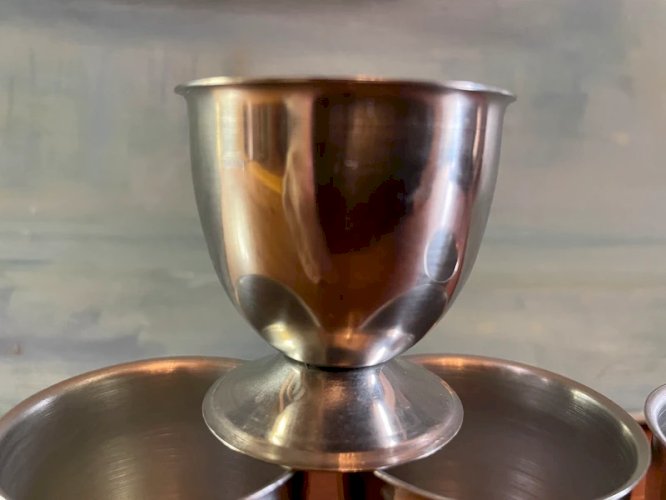 4 coquetiers en inox vintage