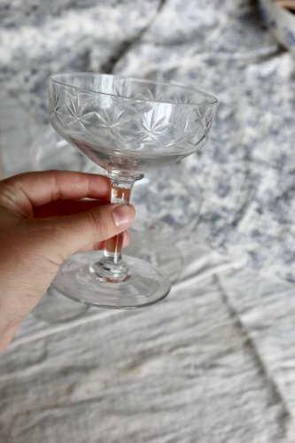 4 coupes à champagne vintage en cristal taillé – Décor étoilé