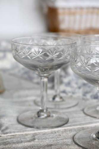 4 coupes à champagne vintage en cristal taillé – Décor étoilé