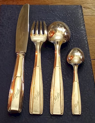 4 Couverts cuillère fourchette couteau Ravinet D Enfert Nicole Modèle Navarre