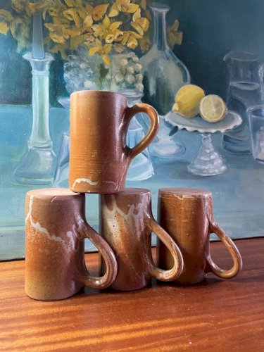 4 grands mugs en grès vintage