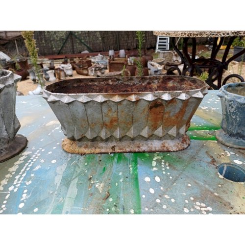 4 Jardinières en Fonte 1900 de Charleville - Mézières