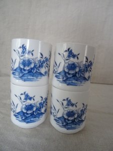  4 Mugs Arcopal  FLEURS BLEUES 15492