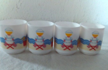  4 Mugs enfant plage mer 33324 Arcopal