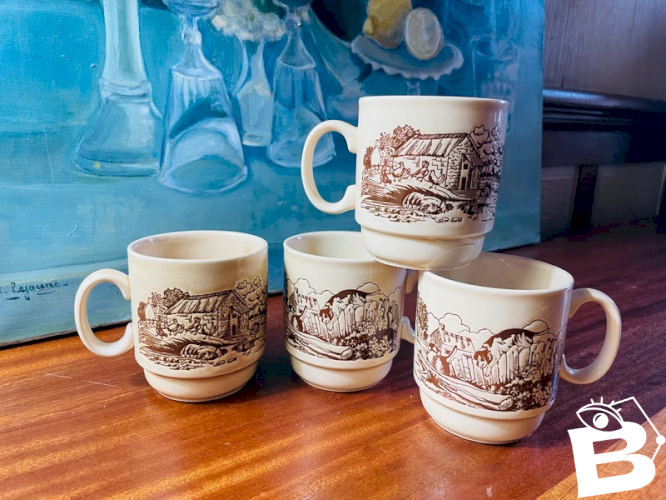 4 mugs Kilnkraft England poules coqs & chiens