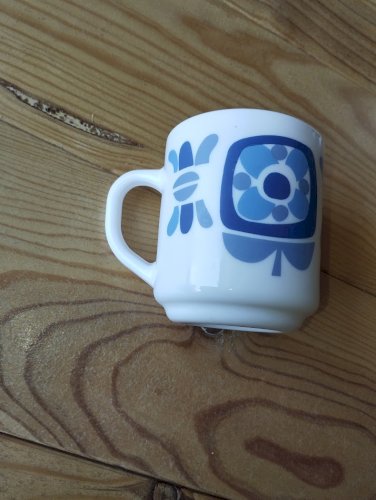 4 Mugs Mobil arcopal vintage