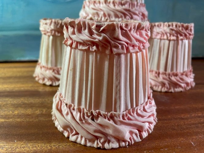 4 petits abats-jour anciens XIXème