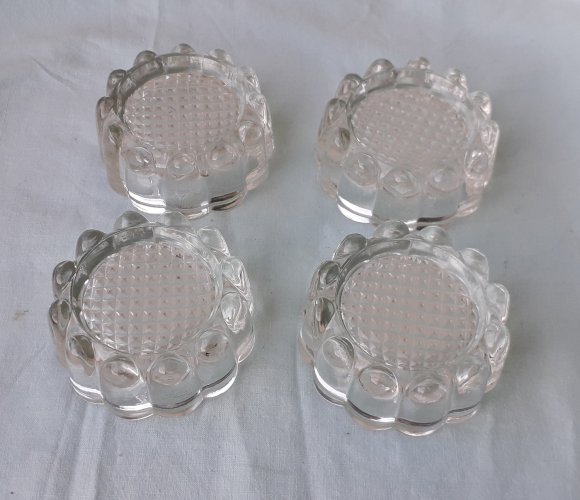 4 pieds de piano en verre