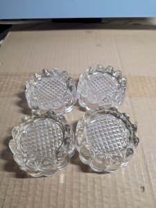 4 boosters, small model piano table legs made of molded glass.