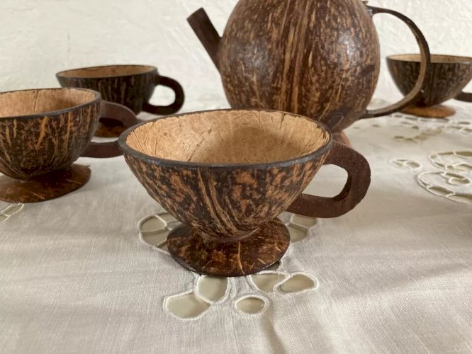 4 ⚜️ Service de 6 Tasses et Théière en Coquille de Noix De Coco