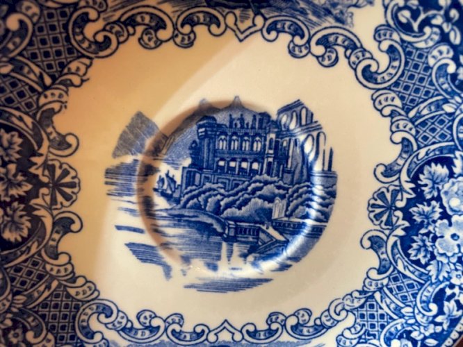 4 soucoupes Dutch Royal Sphinx Maastricht Cambridge Old England