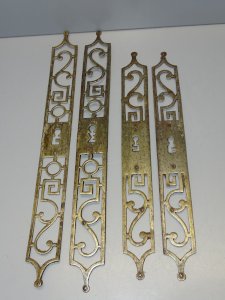 -4 SUPERBES FERRURES DE MEUBLE FER FORGE XVIIIe ENTREES de SERRURES BUFFET    D