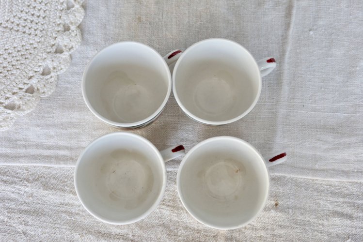 4 tasses à café antiques faïence – Creil & Montereau HBCM « Simone »