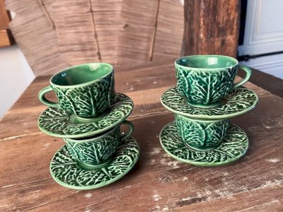 4 tasses à café en barbotine portugaise