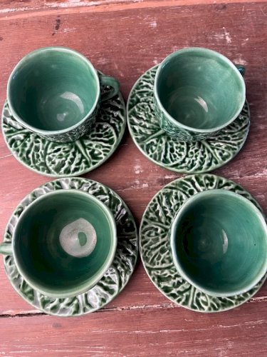 4 tasses à café en barbotine portugaise