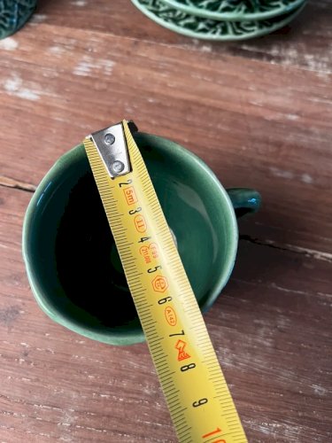 4 tasses à café en barbotine portugaise
