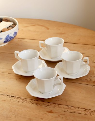 4 tasses et sous-tasses vintage Johnson Brothers motif Perle