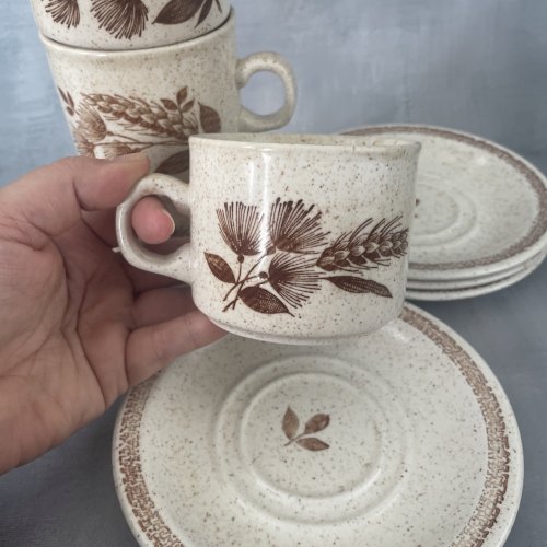 4 tasses mug avec soucoupes CHURCHILL England décor épis de blé