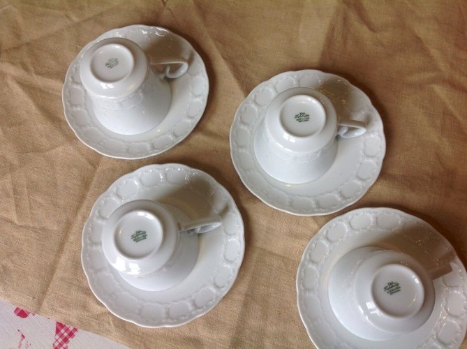 4  TASSES + SOUCOUPES PORCELAINE BLANCHE BAVARIA