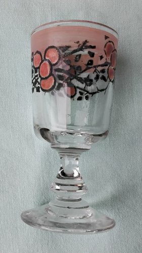 4 verres à liqueur