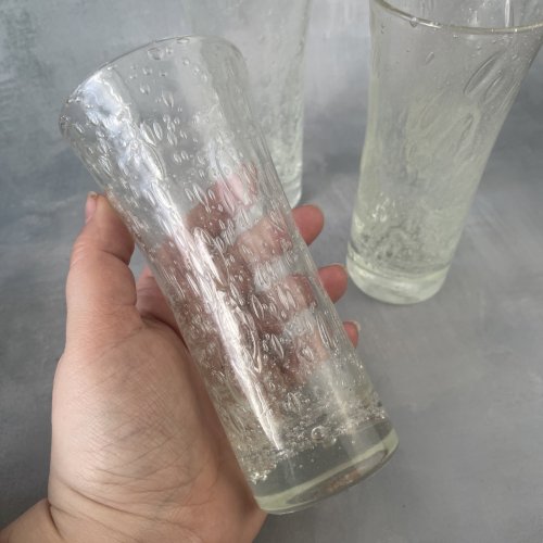 4 verres à orangeade en verre bullé incolore non signé DLG Biot / Bendor etc.