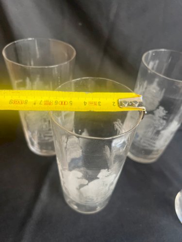 4 verres anciens gravé
