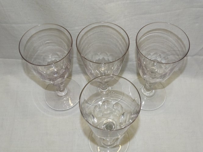 -4 VERRES LOUIS PHILIPPE EN VERRE SOUFFLE BAS PANS COUPES COLLECTION VITRINE   D