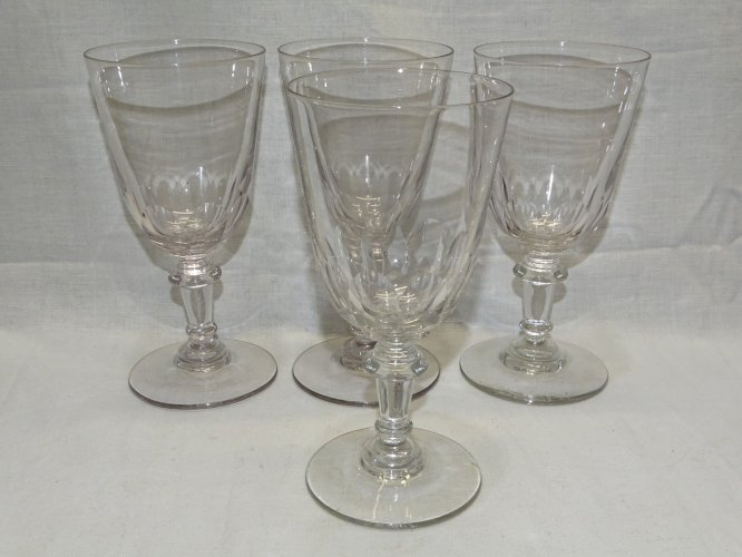 -4 VERRES LOUIS PHILIPPE EN VERRE SOUFFLE BAS PANS COUPES COLLECTION VITRINE   D