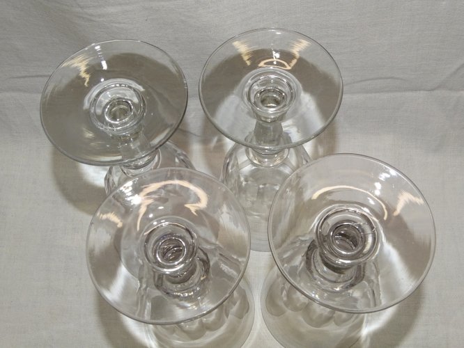 -4 VERRES LOUIS PHILIPPE EN VERRE SOUFFLE BAS PANS COUPES COLLECTION VITRINE   D