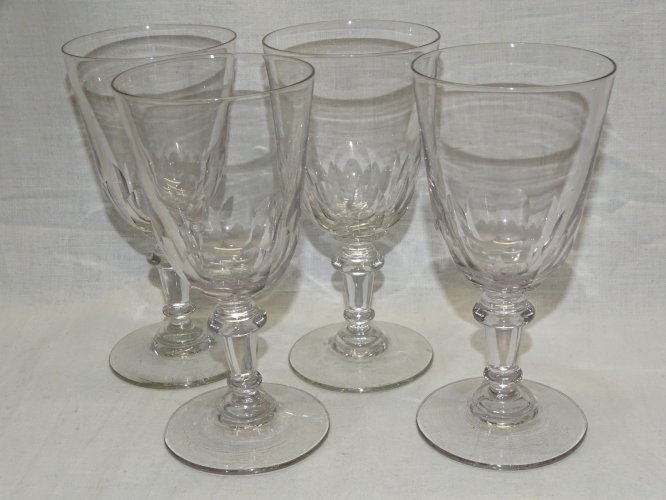 -4 VERRES LOUIS PHILIPPE EN VERRE SOUFFLE BAS PANS COUPES COLLECTION VITRINE   D