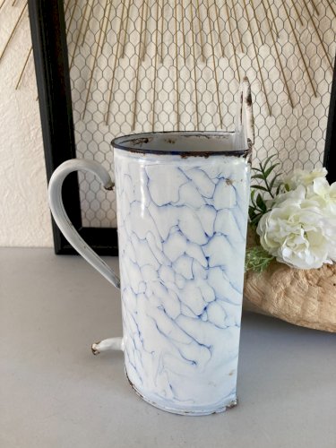 425⚜️ Décoration Ancien Broc Pot De Lavement en Tôle Émaillée Vintage