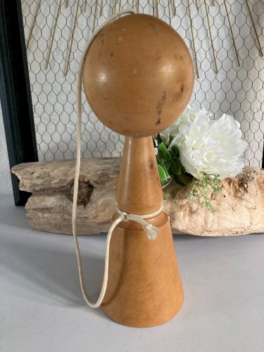 425⚜️ Jouet Bilboquet en Bois Hauteur 25 Cm