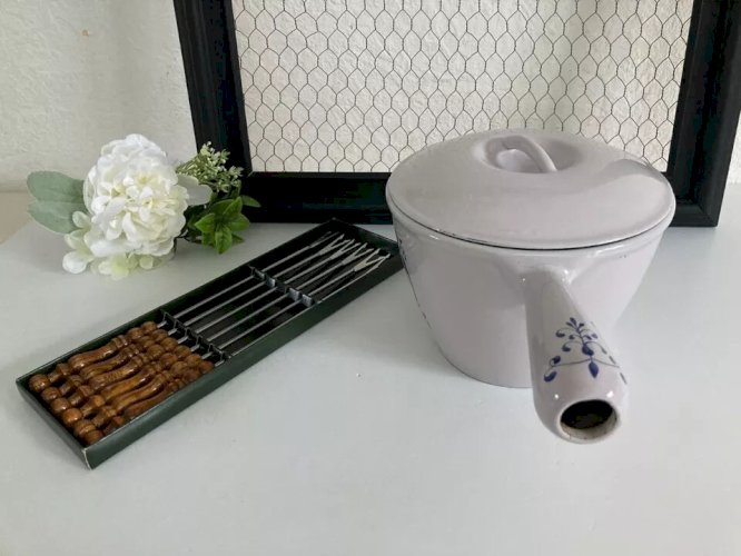 4⚜️Ancien Caquelon à Fondue en Fonte Le Creuset + 6 Fourchettes à Fondue Vintage