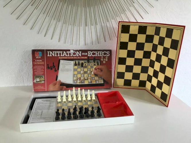 5⚜️ Ancien Jeu De Société Jeu MB Initiation Aux Échecs Apprenez à jouer Complet